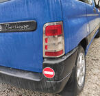 Citroen Berlingo 1996-2008 гг. Хромированные накладки на задние фонари (2 шт., нержавейка) OmsaLine - Итальянская Нержавейка фото 4
