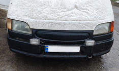 Ford Transit 1991-2000 гг. Зимняя решетка Глянцевая фото 6