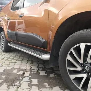 Молдинги дверей (4 шт, ABS) Nissan Navara/NP300 2016- гг. фото 4