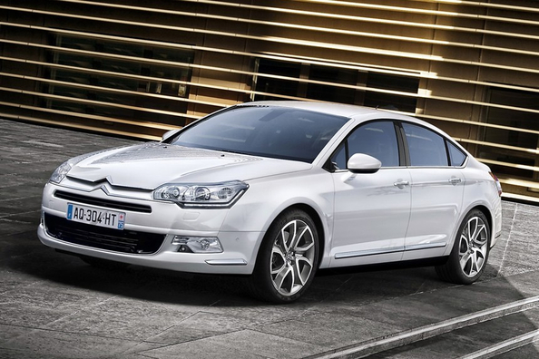 Обзор седана Citroen C5 фото 2