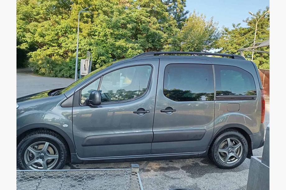 Peugeot Partner Tepee 2008-2018 гг. Расширители арок (4 шт, черные) 1 Боковая Дверь, Пластик Фото 3