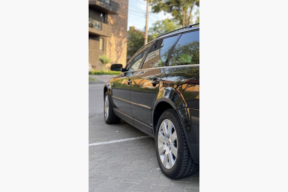 Volkswagen Passat B5 1997-2005 гг. Расширители арок (4 шт, черные) Седан, 1996-2000, Металл Фото 16