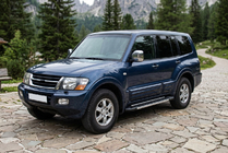 Mitsubishi Pajero Wagon III 1999-2006 гг. Боковые пороги RedLine V1 (2 шт., алюминий) фото 1