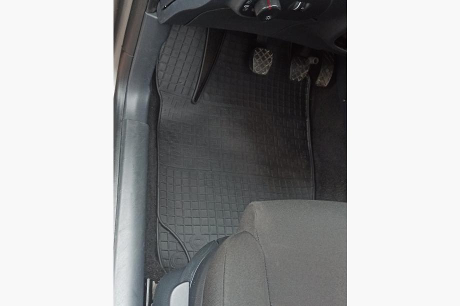 Seat Ibiza 2002-2009 гг. Резиновые коврики (4 шт, Polytep) Image