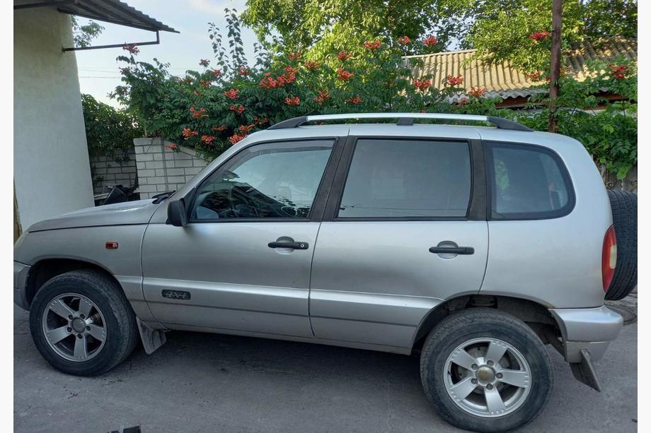 Chevrolet Niva 1998-2020 гг. Хромированные Рейлинги Чугунные Ножки Фото 2