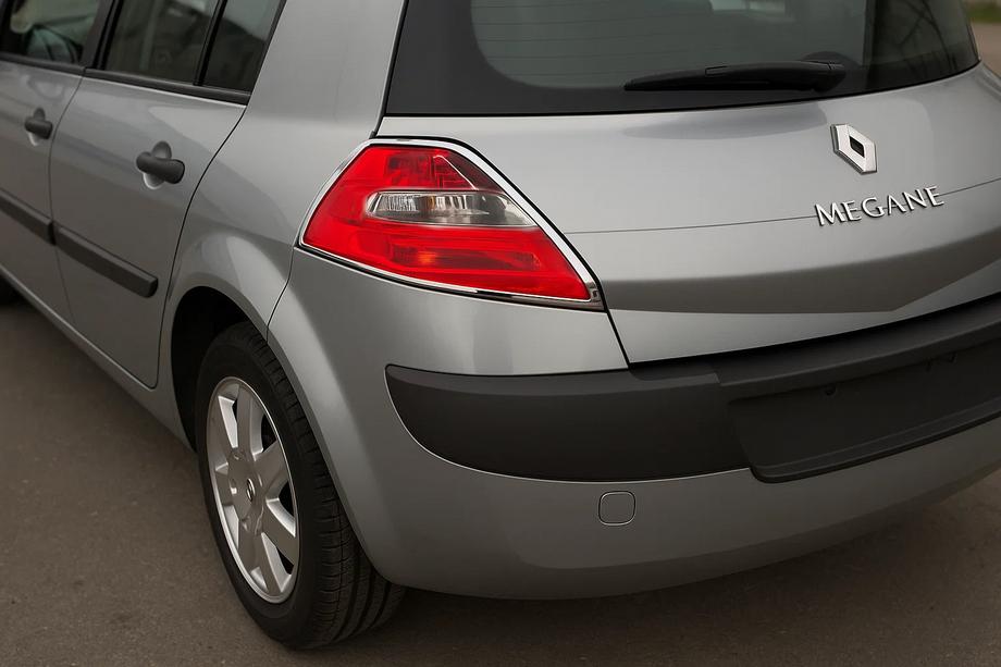 Renault Megane II 2004-2009 гг. Хромированные накладки на задние фонари (HB, 2 шт, пластик) Image