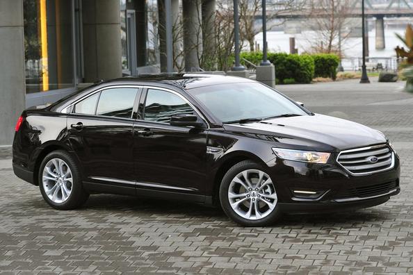 Обзор седана Ford Taurus 2013-го модельного года