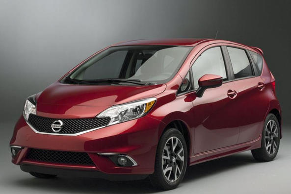 Обзор компактвэна Nissan Note