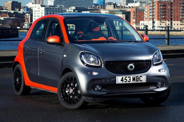 Обзор компактного пятидверного хэтчбека Smart Forfour