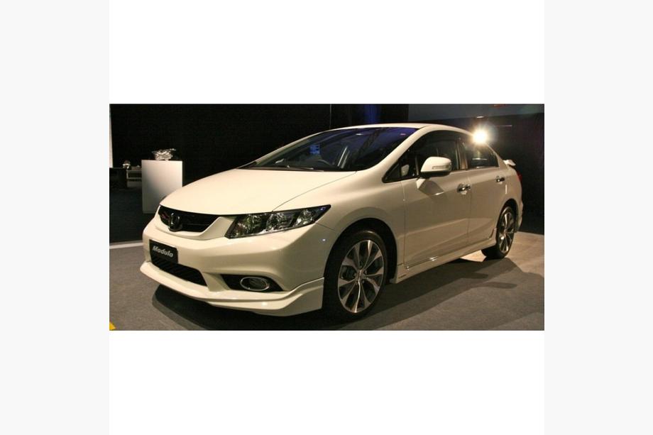 Honda Civic Sedan IX 2011-2016 гг. Накладка на передний бампер (под покраску) Image