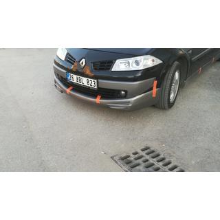 Передняя накладка на бампер 2006-2009 (грунт под покраску) Renault Megane II 2004-2009 гг. фото 2
