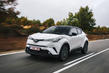 Компактный городской кроссовер Toyota C-HR фото 2