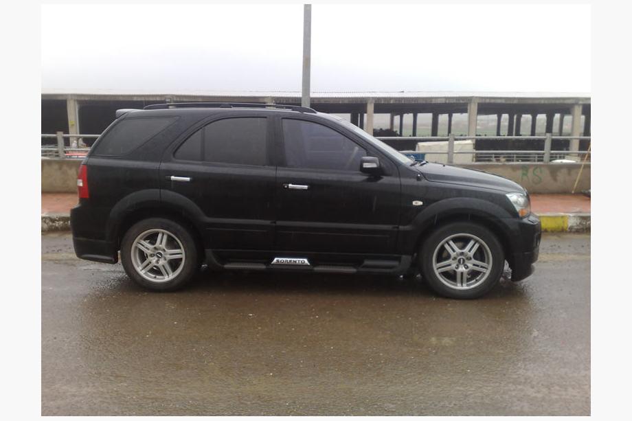 Kia Sorento I BL 2002-2009 гг. Боковые Пороги Meliset (2 шт., грунтованные под покраску) Фото 1