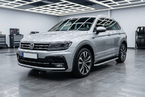 Volkswagen Tiguan 2016-2023 гг. Боковые Подножки Tayga Grey (2 шт., Алюминий) фото 1