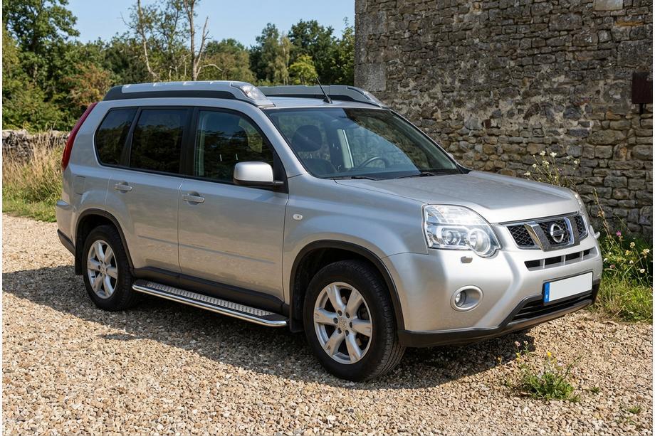 Nissan X-trail T31 2007-2014 гг. Боковые Подножки Maydos V2 (2 шт., Алюминий и Нержавейка) Image