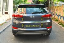 Hyundai Tucson TL 2016-2021 гг. Молдинг крышки багажника над номером (2015–2018, верхний, широкий, нержавейка) фото 2