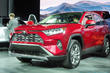 Кроссовер Toyota RAV4 2019-го модельного года фото 2