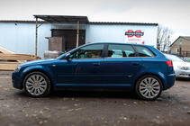Audi A3 2003-2012 гг. Нижние молдинги стекол нержавейка фото 2