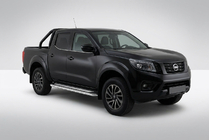 Nissan Navara/NP300 2016- гг. Боковые Подножки Maydos V2 (2 шт., Алюминий и Нержавейка) фото 1