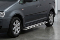 Volkswagen Caddy 2010-2015 гг. Боковые Подножки Maydos V2 (2 шт., Алюминий и Нержавейка) фото 1