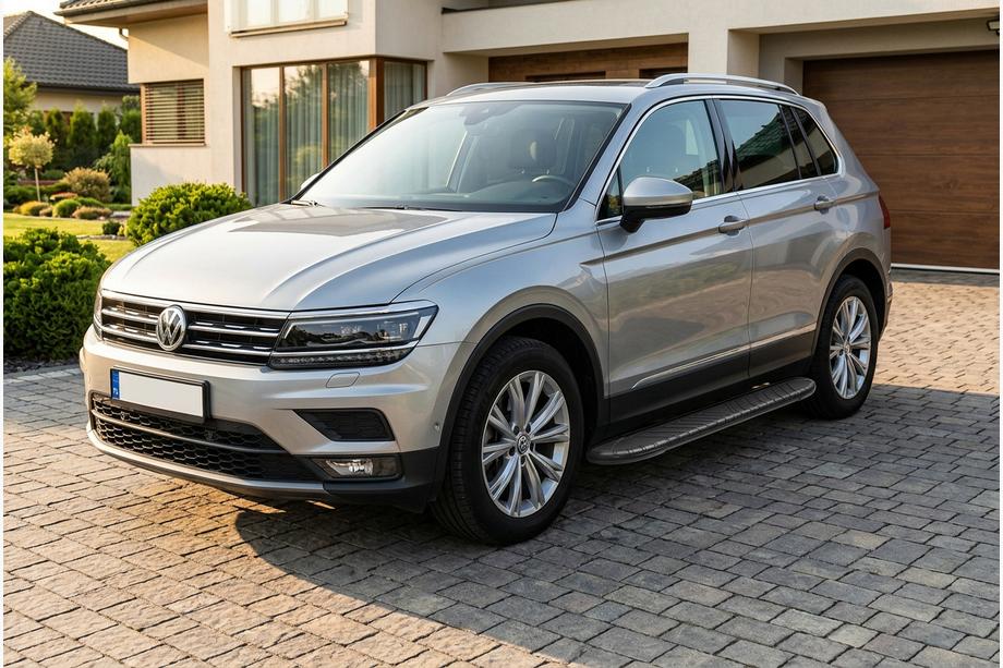 Volkswagen Tiguan 2016-2023 гг. Боковые Подножки Bosphore Black (2 шт., Алюминий) Image