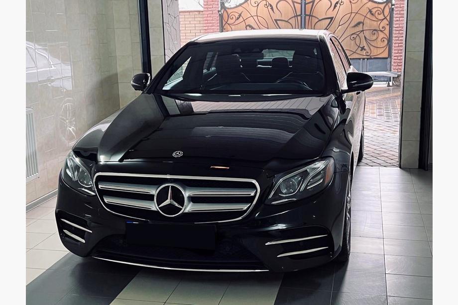 Mercedes E-class W213 2016-2023 гг. Боковые накладки из нержавеющей стали на передний бампер 2016-2019 Image