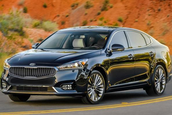 Седан Kia Cadenza: солидность, комфорт и премиальное качество фото 3