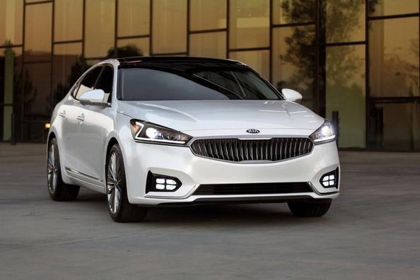 Седан Kia Cadenza: солидность, комфорт и премиальное качество фото 2
