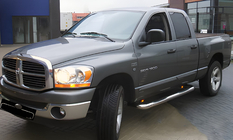 Dodge RAM (DT) 2018– гг. Боковые угловые трубы (2 шт., нержавейка) фото 1