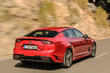 Kia Stinger: лифтбэк со спортивными повадками фото 8
