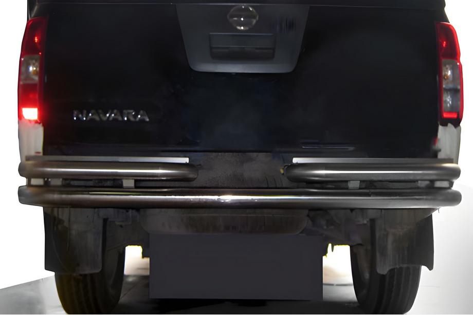 Nissan Navara 2006-2015 гг. Задняя защита AK005-3 (нержавейка) Image