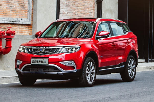 Обзор кроссовера Geely Atlas