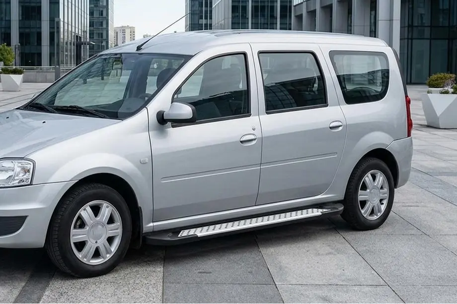 Dacia Logan MCV 2004-2014 гг. Боковые пороги X5-тип (2 шт, алюминий) Image