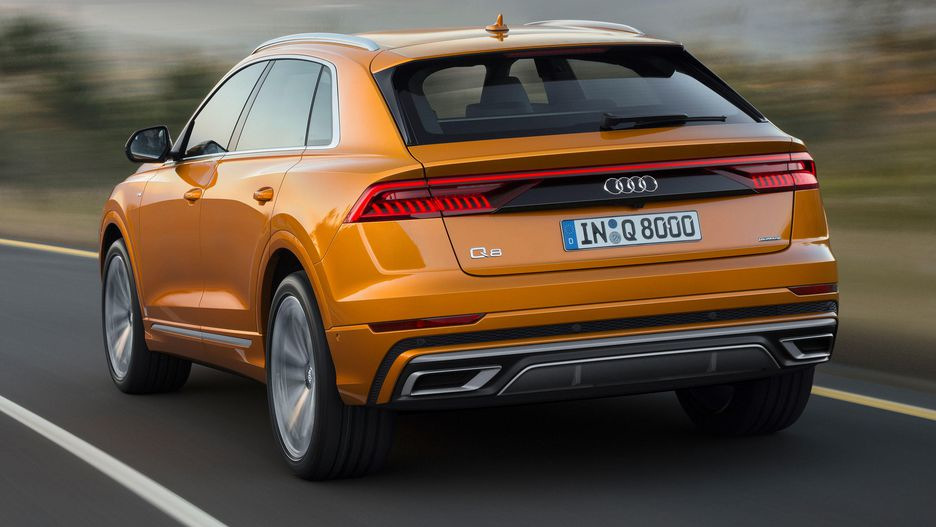 Обзор премиального кроссовера Audi Q8