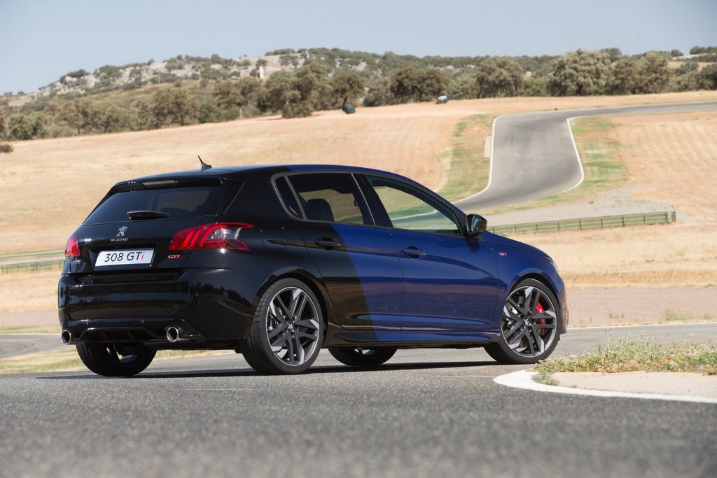 Обзор заряженного хэтчбека Peugeot 308 GTi