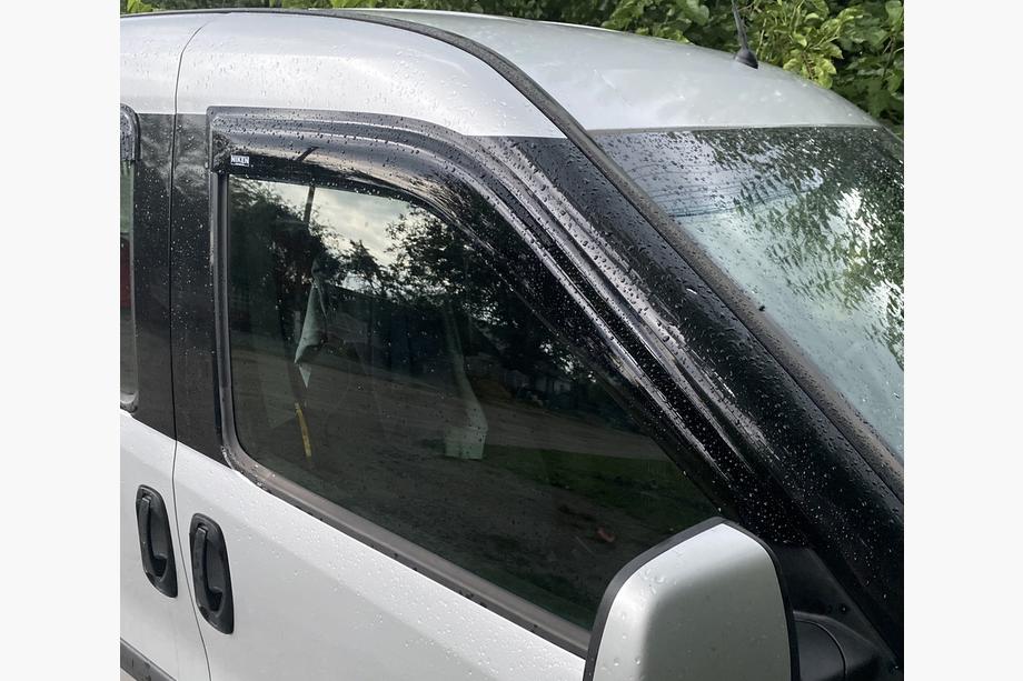 Fiat Doblo II 2010-2022 гг. Ветровики на окна (2 шт, Niken) Image