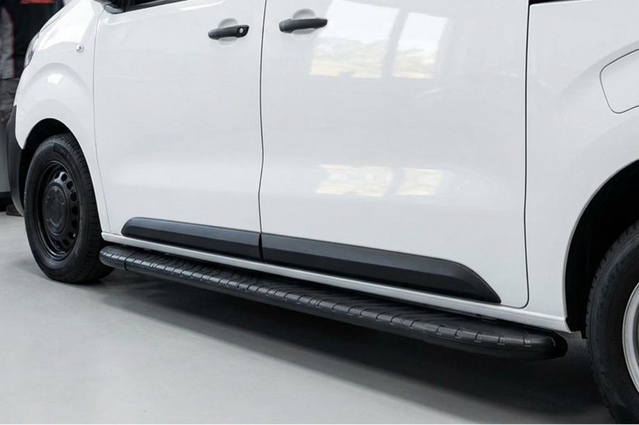 Citroen Jumpy/Dispatch 2017- гг. Боковые пороги Bosphorus Black (2 шт., алюминий) Image