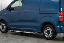Citroen Jumpy/Dispatch 2017- гг. Боковые Подножки Line (2 шт., Алюминий) фото 1