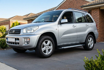 Toyota Rav 4 2001-2005 гг. Боковые пороги Allmond (2 шт., алюминий) фото 1