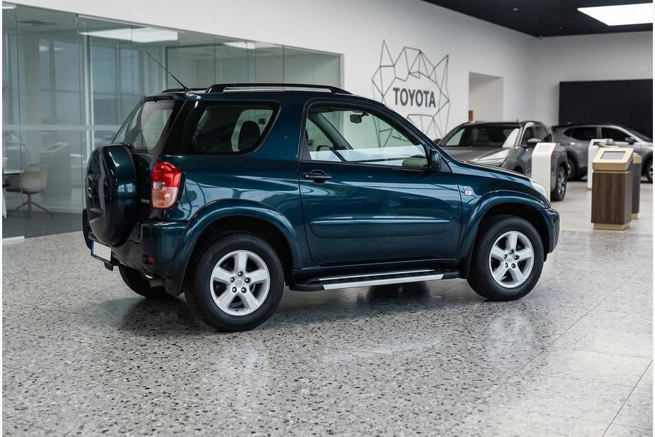 Toyota Rav 4 2001-2005 гг. Боковые пороги RedLine V1 (2 шт., алюминий) Image