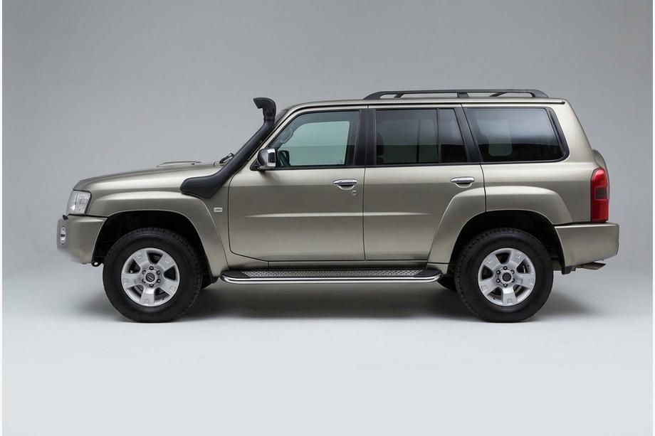 Nissan Patrol Y61 1997-2011 гг. Боковые Подножки Maydos V2 (2 шт., Алюминий и Нержавейка) Image