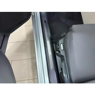 Накладки на внутренние пороги нержавейка OmsaLine (4 шт) Volkswagen Passat B8 2015-2023 гг. фото 1