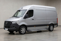 Mercedes Sprinter W907/W910 2018- гг. Боковые Подножки Rainbow (2 шт., Алюминий) Long/ExtraLong фото 1