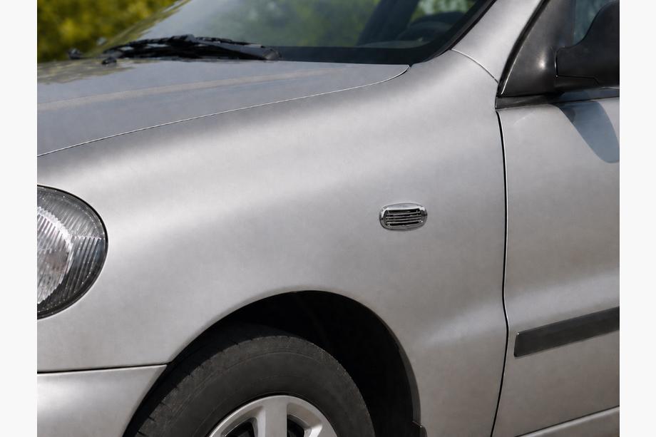 Daewoo Lanos 1998-2017 гг. Решетка на боковой повторитель Овал (2 шт, ABS) Image