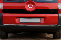Citroen Nemo 2007-2017 гг. Накладка нижней кромки крышки багажника (нержавейка) фото 1