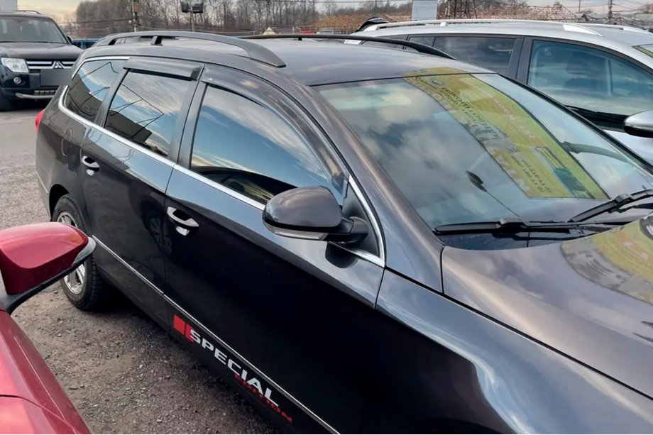 Volkswagen Passat B6 2006-2012 гг. Ветровики SW (4 шт, HIC) Image