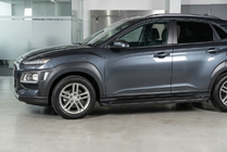 Hyundai Kona 2017-2023 гг. Боковые Подножки Allmond Black (2 шт., Алюминий) фото 1