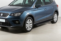 Seat Arona 2017- гг. Боковые Подножки Allmond Black (2 шт., Алюминий) фото 1