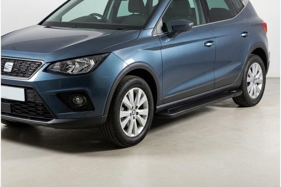 Seat Arona 2017- гг. Боковые Подножки Allmond Black (2 шт., Алюминий) Image