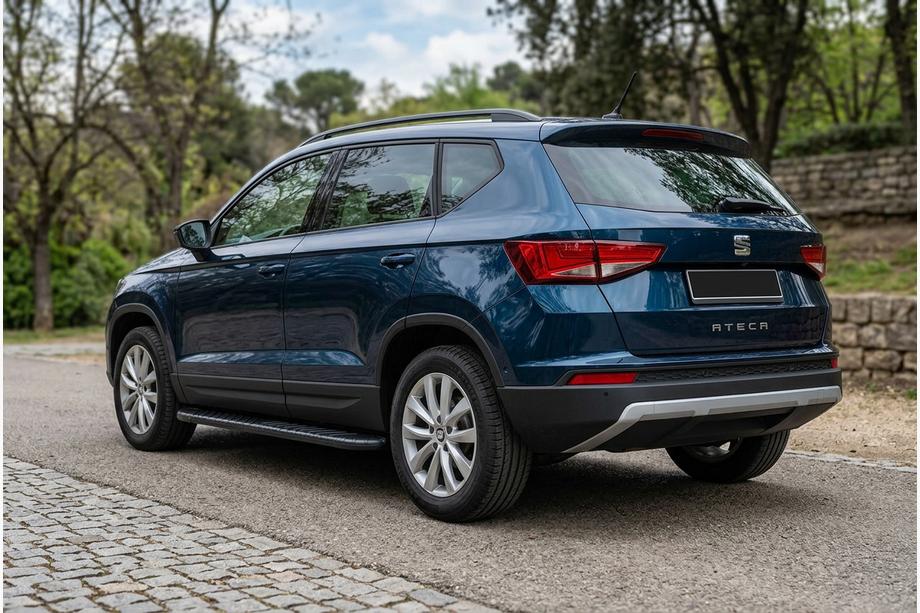 Seat Ateca 2016- гг. Боковые Подножки Bosphore Black (2 шт., Алюминий) Image